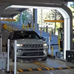 Image - Hertz's AI drive-through scans rental cars for damage